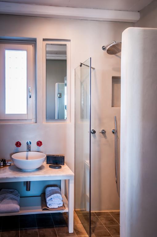 Milia Gi Suites Pollonia Rum bild