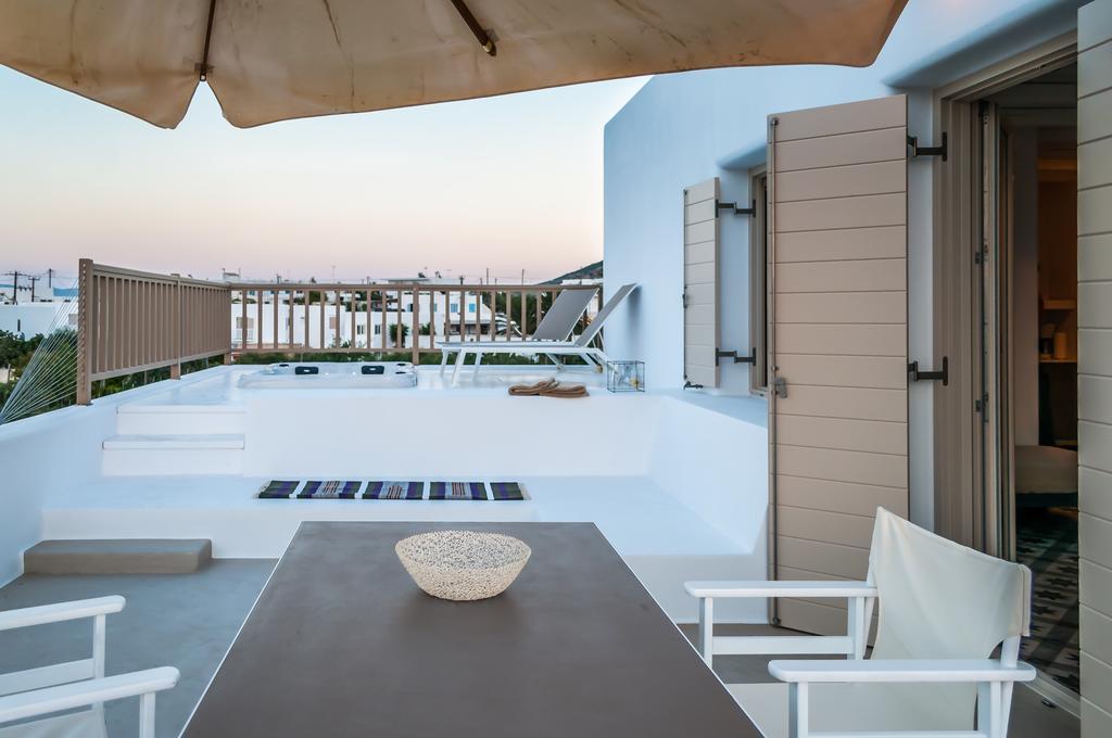 Milia Gi Suites Pollonia Rum bild