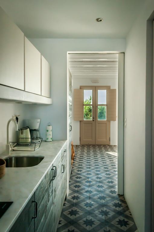 Milia Gi Suites Pollonia Rum bild