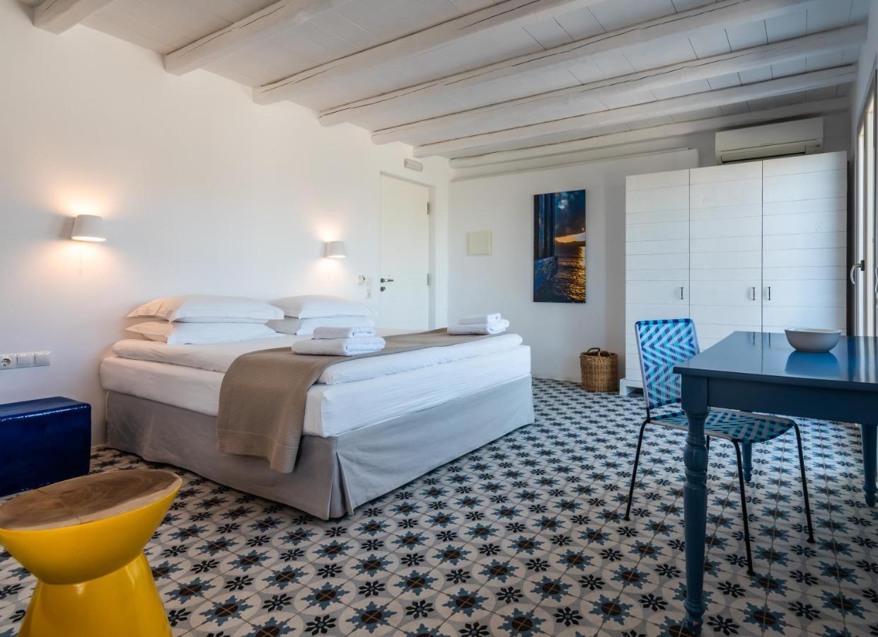 Milia Gi Suites Pollonia Exteriör bild